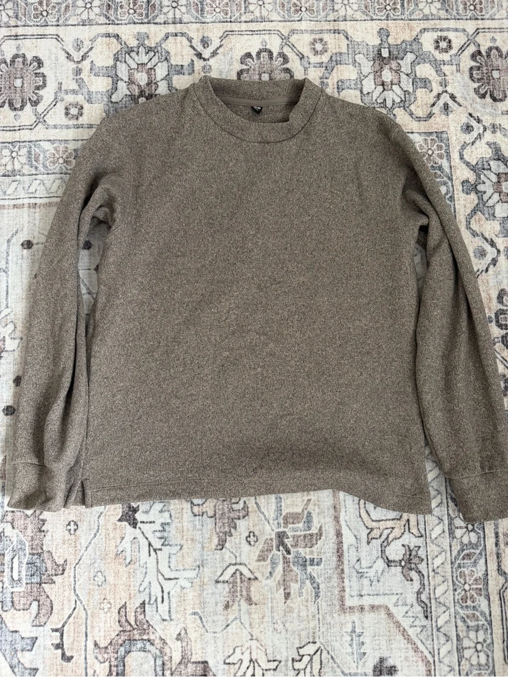 Uniqlo Men's Crewneck Sweater in Taupe Brown